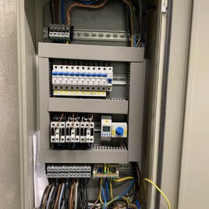 4 Industrijske i unutrašnje elektroinstalacije, struja Novi sad